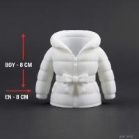 Beyaz Kapüşonlu Fiyonklu Bayan Mont Formlu  Kalemlik Masaüstü Plastik Düzenleyici