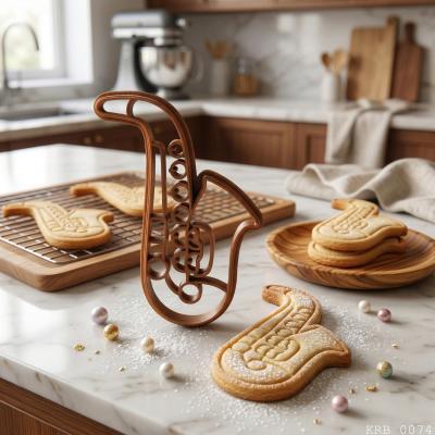 Saksafon Figürlü Hamur Şekillendirici Kurabiye Kalıbı Oyun Hamuru Kalıbı 7 5 cm