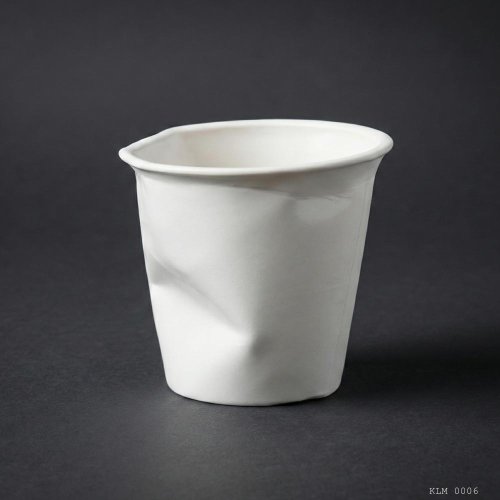 Beyaz Modern Yamuk Formlu Bardak Masaüstü ve Ofis Düzenleyici