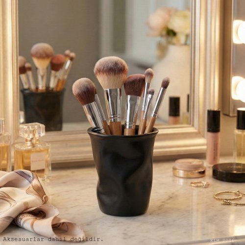 Siyah Modern Yamuk Formlu Bardak Makyaj Fırçalığı Masaüstü Kozmetik Düzenleyici