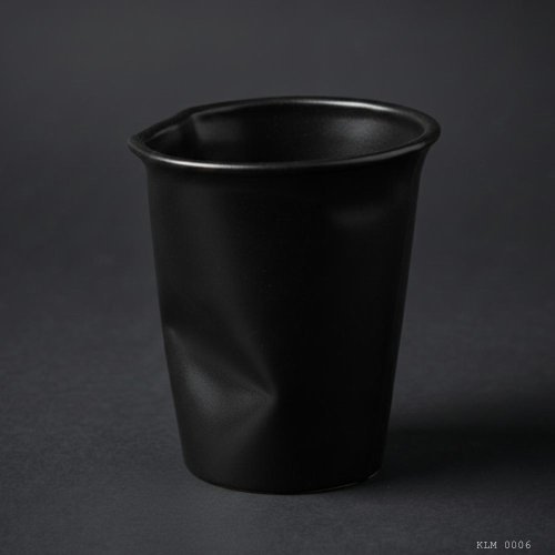 Siyah Modern Yamuk Formlu Bardak Masaüstü ve Ofis Düzenleyici